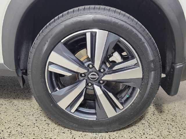 Used 2023 Nissan Rogue SL w/ SL Premium Package FWD image 8