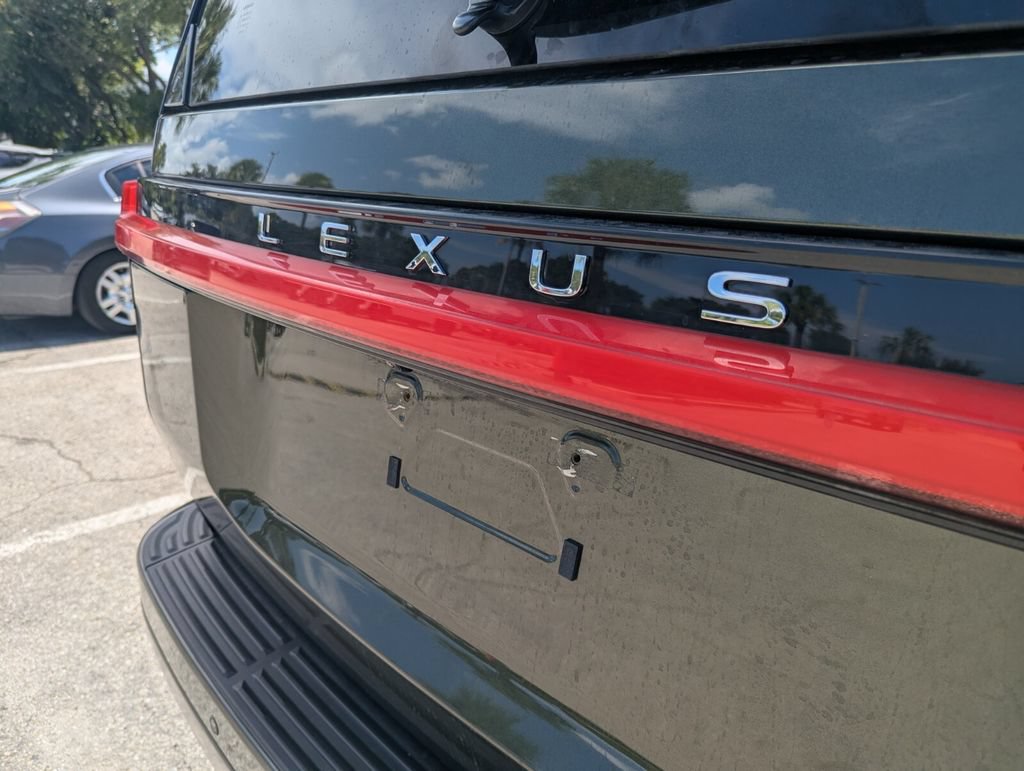 Used 2024 Lexus GX 550 w/ Cold Area Package AWD/4WD image 14