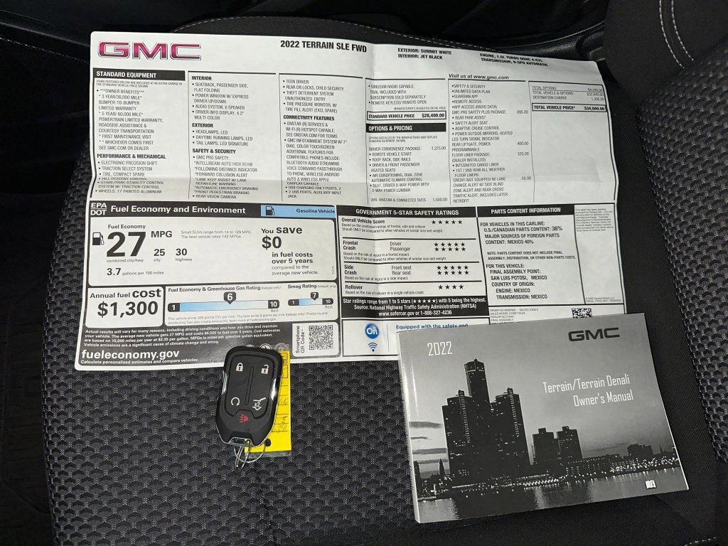 Used 2022 GMC Terrain SLE w/ Driver Convenience Package image 16