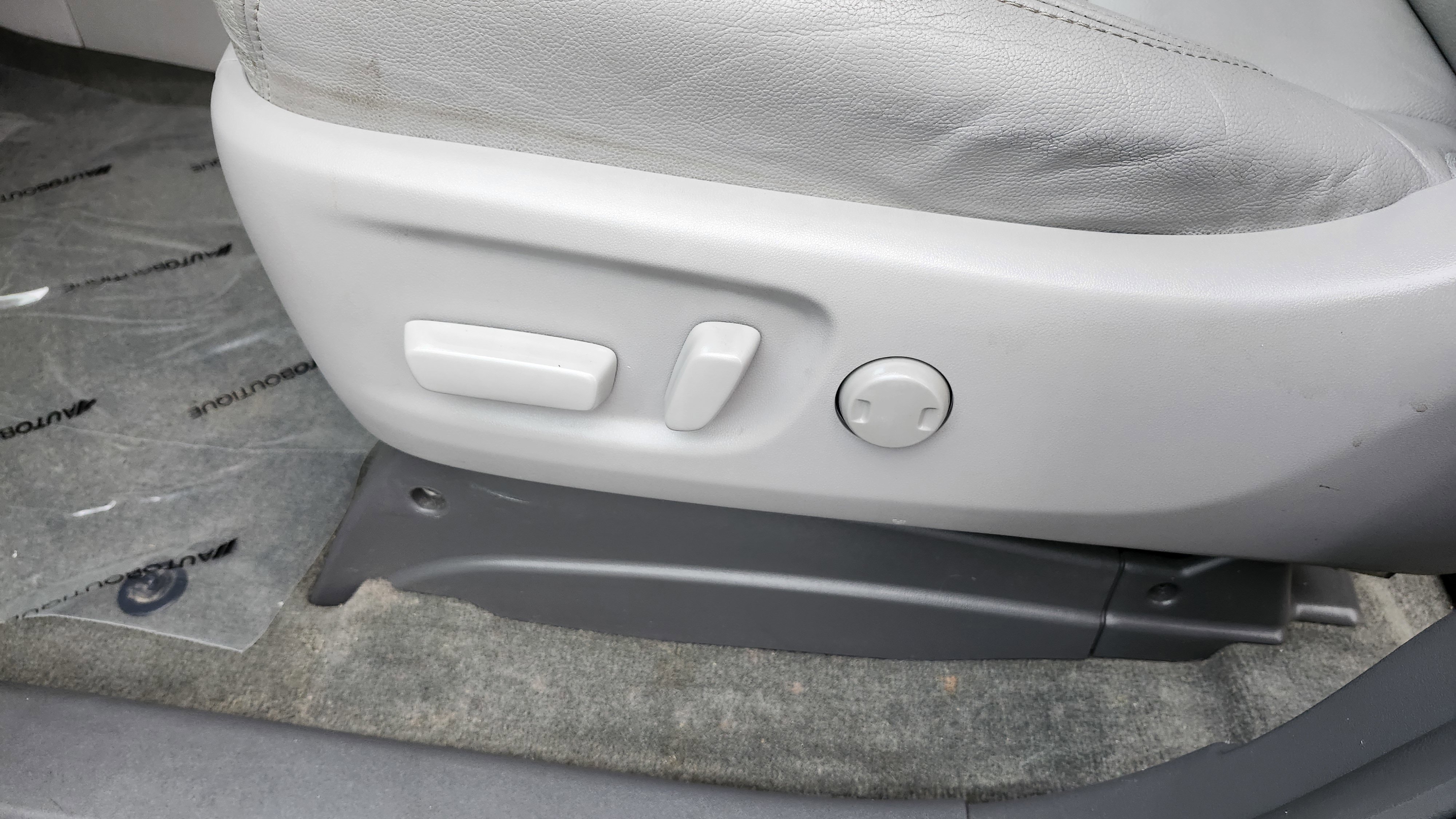 Used 2017 Toyota Sienna XLE Premium image 25