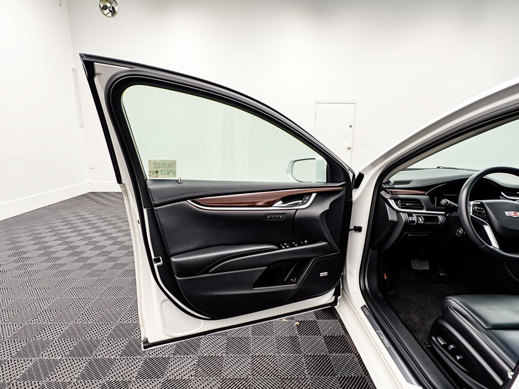 Used 2017 Cadillac XTS Luxury AWD/4WD image 14
