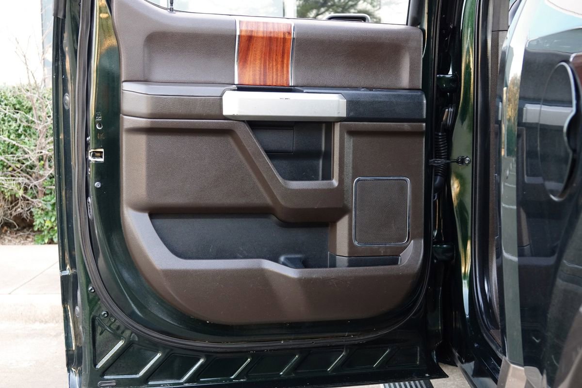 Used 2015 Ford F150 King Ranch w/ Equipment Group 601A Luxury image 32