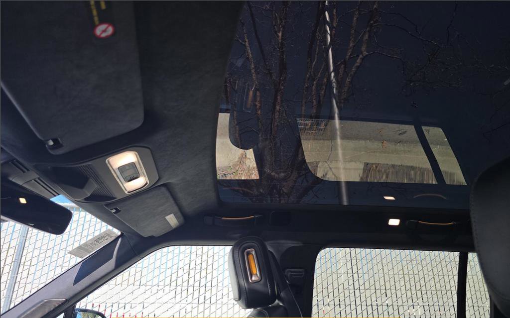 Used 2024 Rivian R1S Adventure image 15