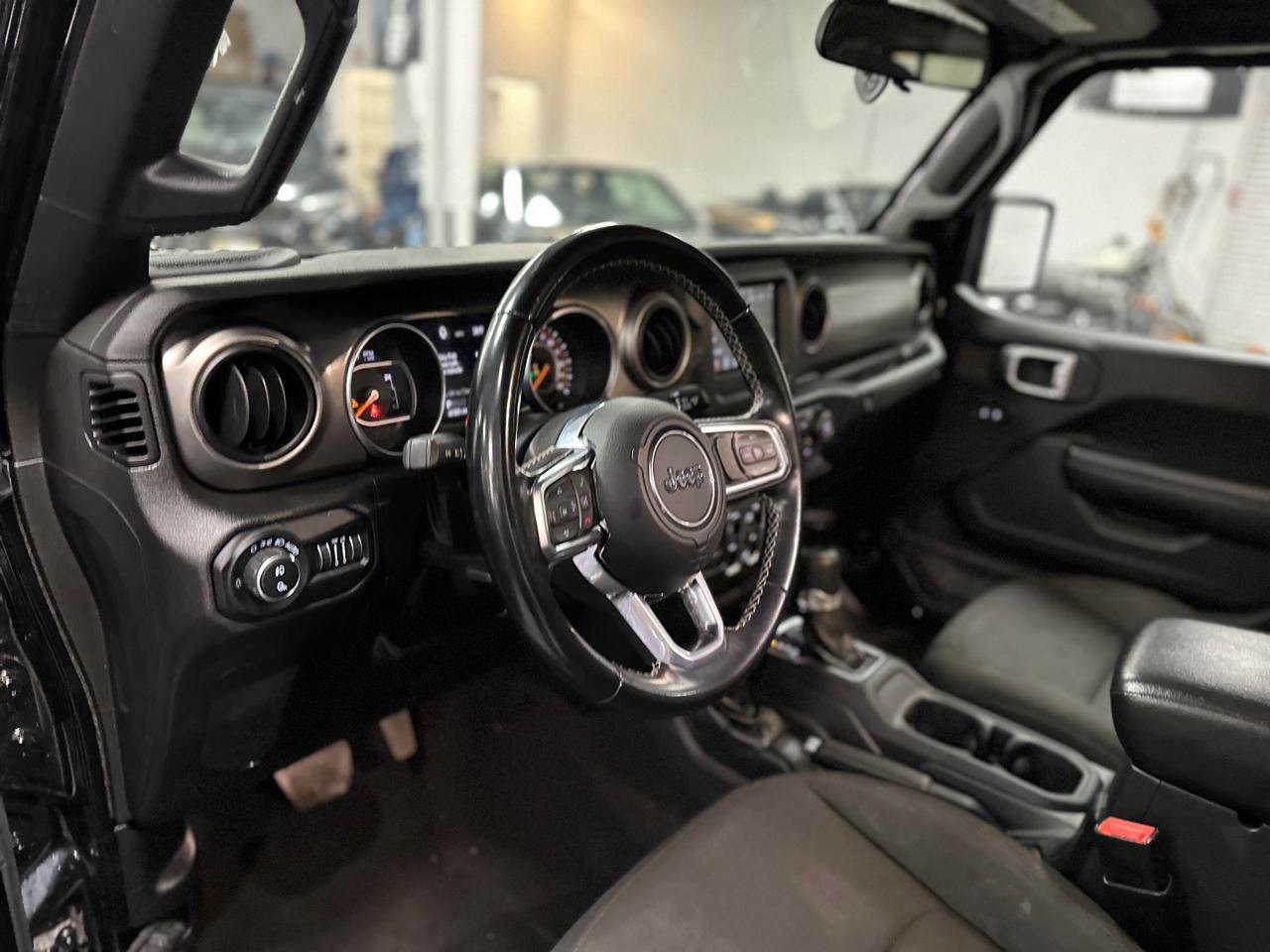 Used 2020 Jeep Gladiator Sport w/ Quick Order Package 24S AWD/4WD image 17