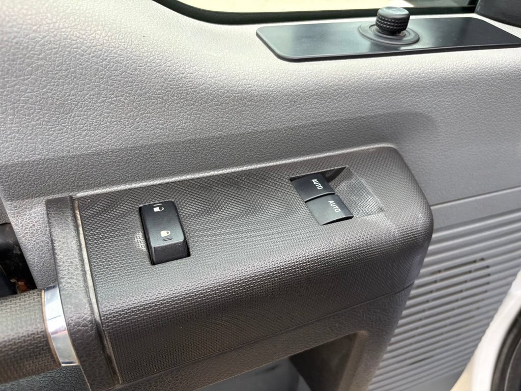 Used 2015 Ford F350 XL w/ Power Equipment Group AWD/4WD image 11