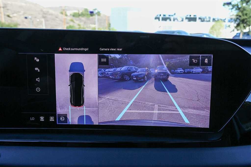 Used 2025 Audi Q6 e-tron Premium w/ Convenience Package image 23