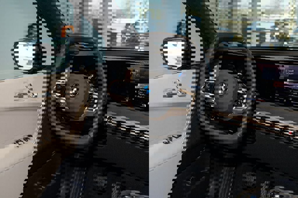 Used 2026 BMW iX xDrive45 w/ Premium Package image 39