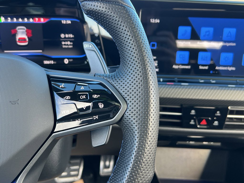 Used 2023 Volkswagen Golf R image 33