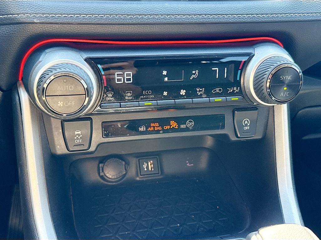 Used 2023 Toyota RAV4 XLE image 15