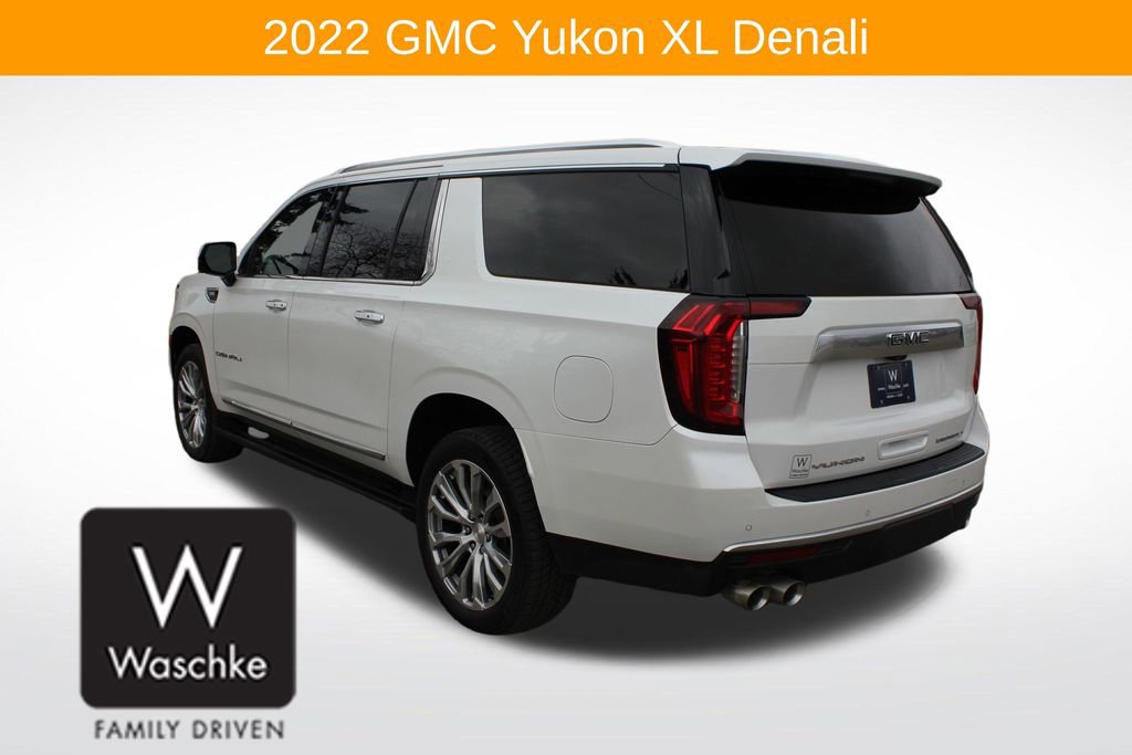 Used 2022 GMC Yukon XL Denali w/ Denali Premium Package AWD/4WD image 5