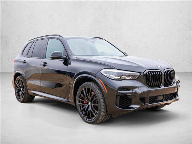 Used 2022 BMW X5 M50i image 3