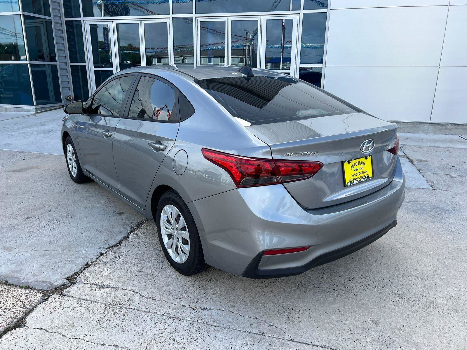Used 2022 Hyundai Accent SE FWD image 5