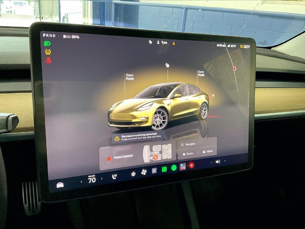 Used 2022 Tesla Model 3 Long Range AWD/4WD image 25