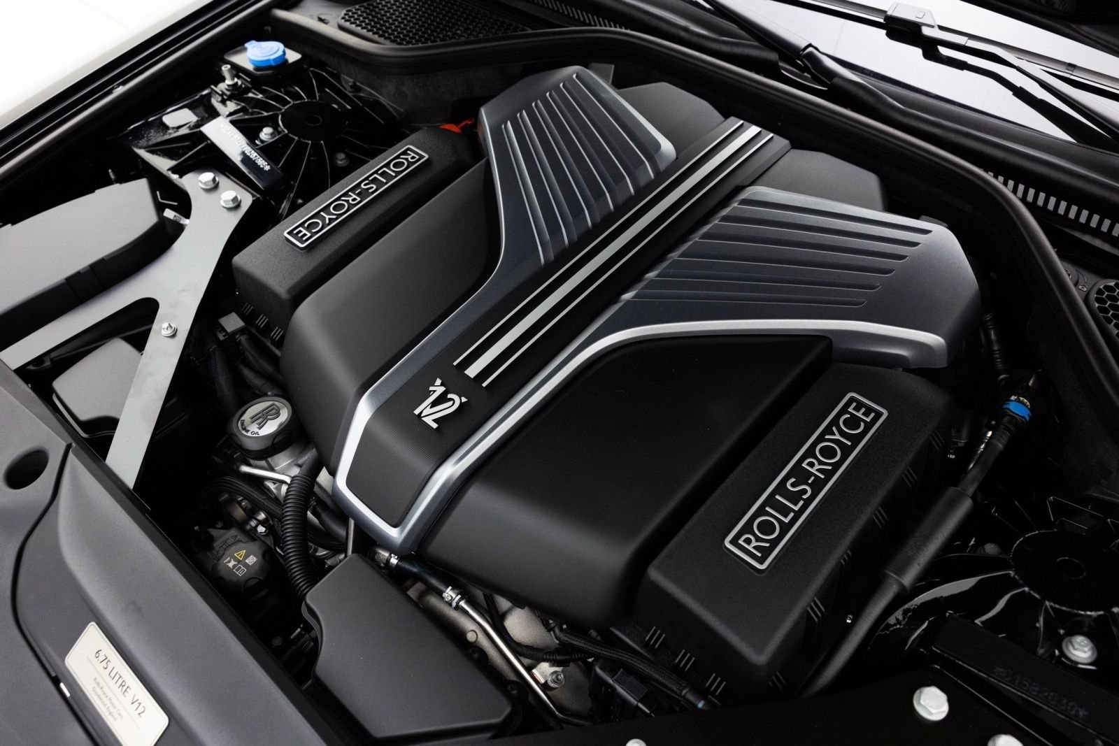 New 2027 Rolls-Royce Ghost Black Badge AWD/4WD image 18