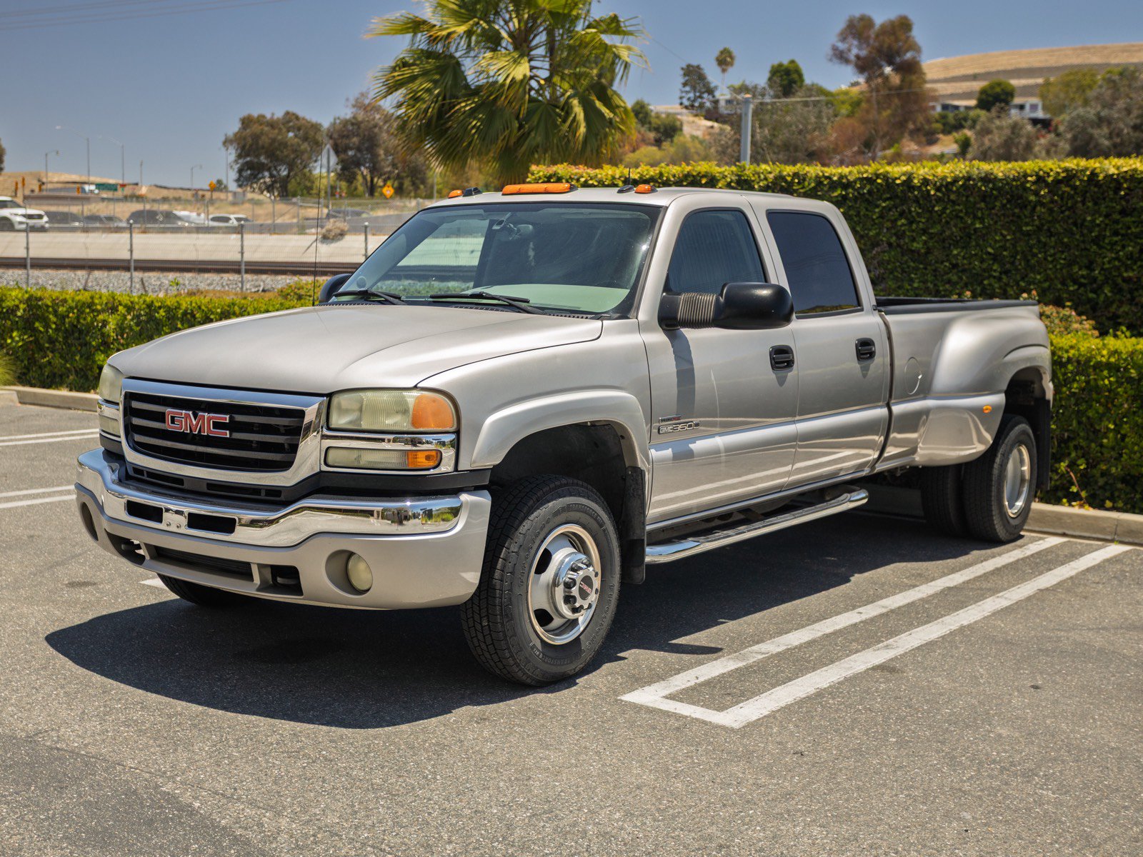 Used 2004 GMC Sierra 3500 SLT w/ Heavy-Duty Power Package