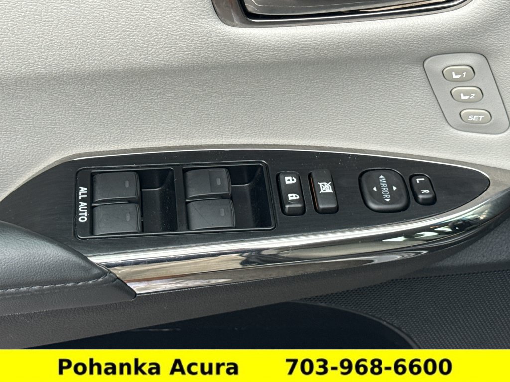 Used 2017 Toyota Avalon XLE Premium FWD image 18