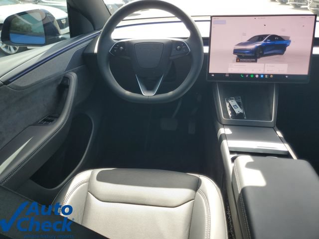 Used 2026 Tesla Model Y 2WD image 17