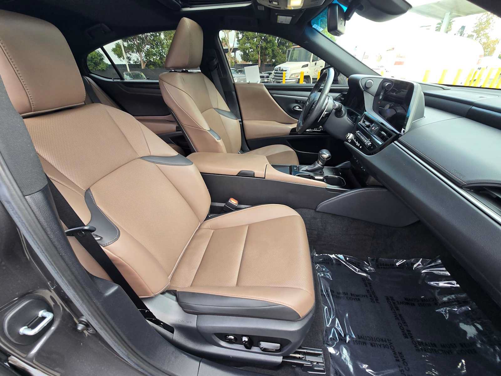 Certified 2023 Lexus ES 350 w/ Premium Package FWD image 10