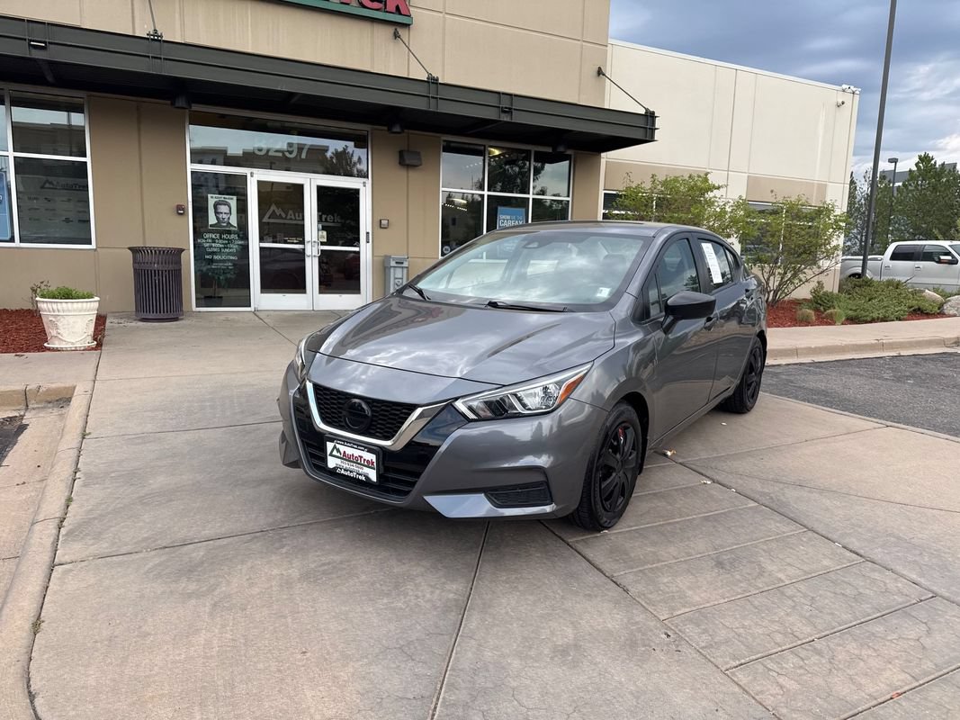 Used 2021 Nissan Versa S FWD image 2