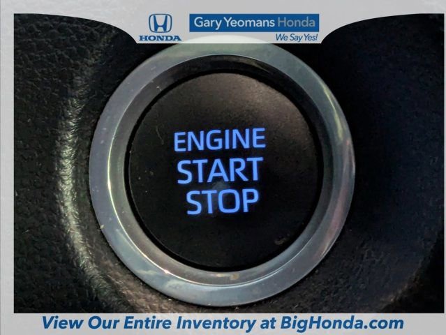 Used 2022 Toyota Corolla Cross XLE image 30