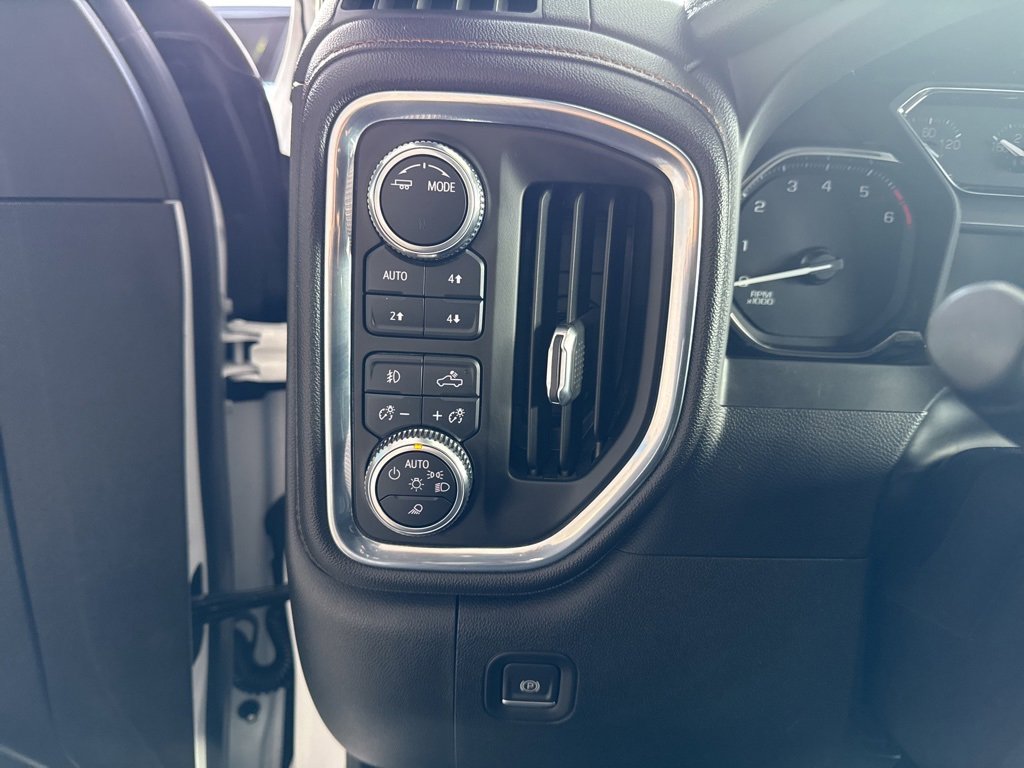 Used 2021 GMC Sierra 1500 AT4 image 18