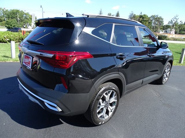 Used 2023 Kia Seltos EX image 3