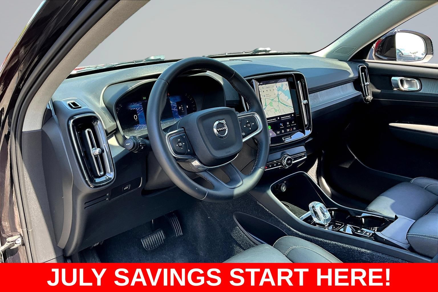 Used 2024 Volvo XC40 B5 Plus AWD/4WD image 21