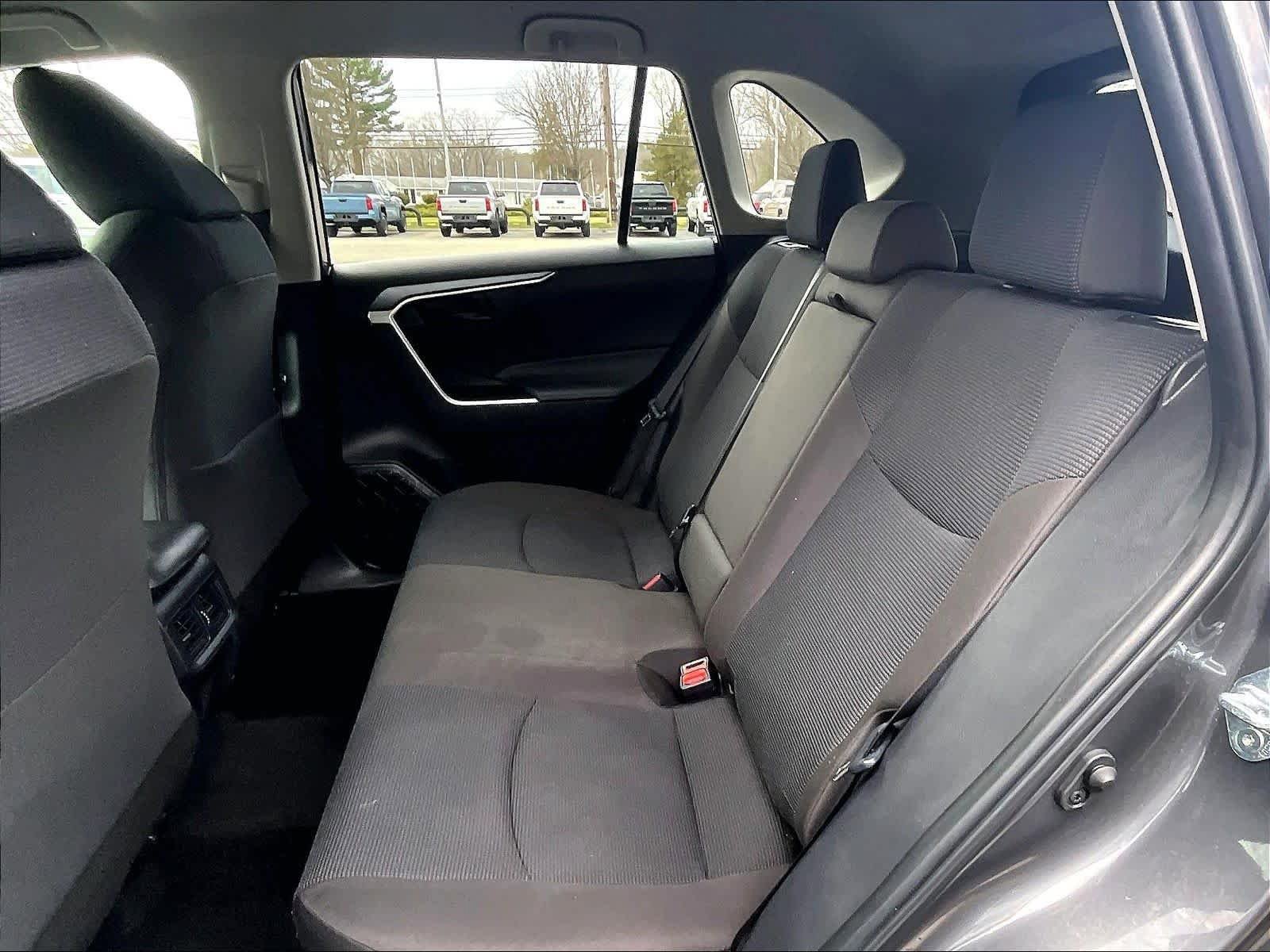 Used 2025 Toyota RAV4 LE image 15