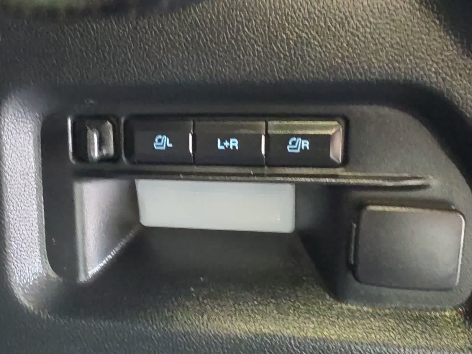 Used 2023 Ford Explorer Platinum w/ Technology Package AWD/4WD image 41