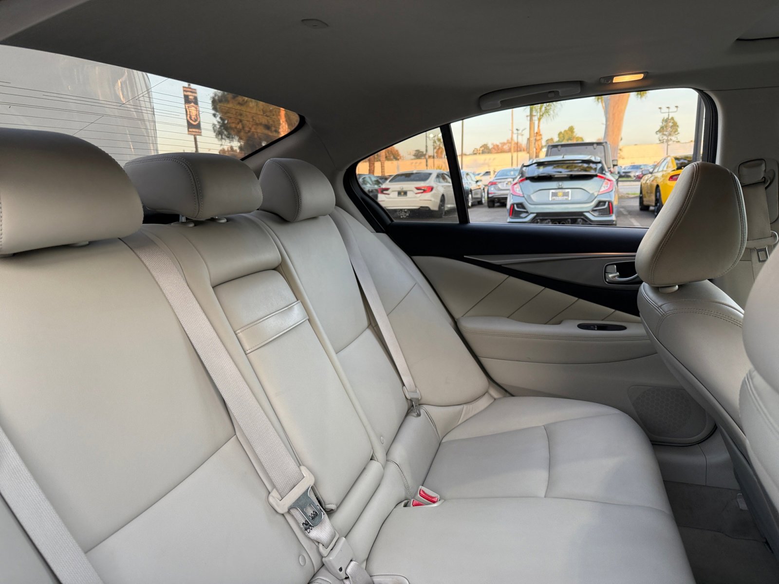 Used 2017 INFINITI Q50 3.0t Premium w/ 3.0T Premium Plus Package image 18