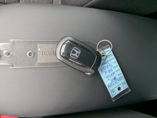 Certified 2025 Honda HR-V LX image 33