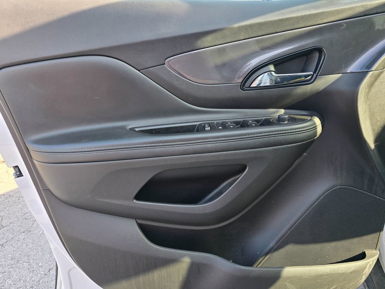 Used 2021 Buick Encore Preferred w/ Safety Package AWD/4WD image 8