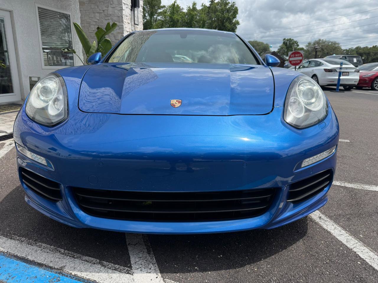 Used 2015 Porsche Panamera 4 AWD/4WD image 4