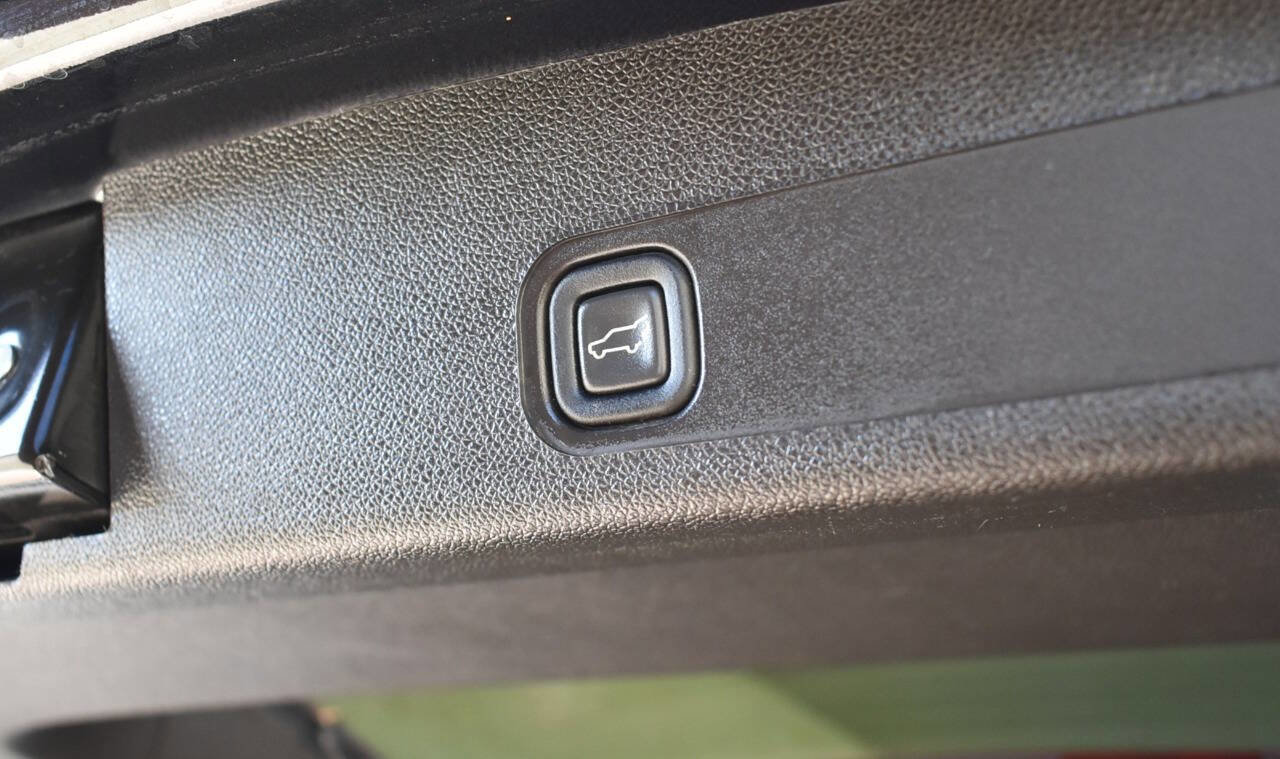 Used 2012 Chevrolet Tahoe LTZ image 52