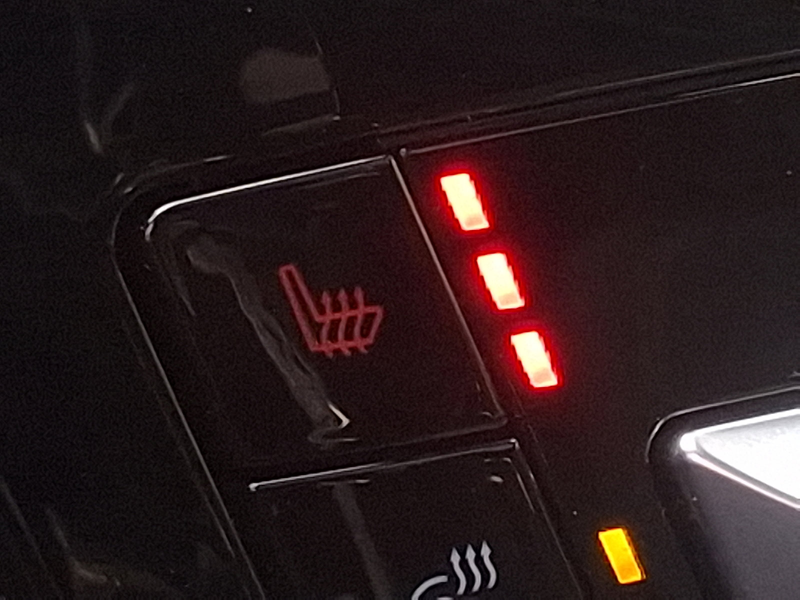 Certified 2022 Ford Explorer ST w/ Equipment Group 401A image 24