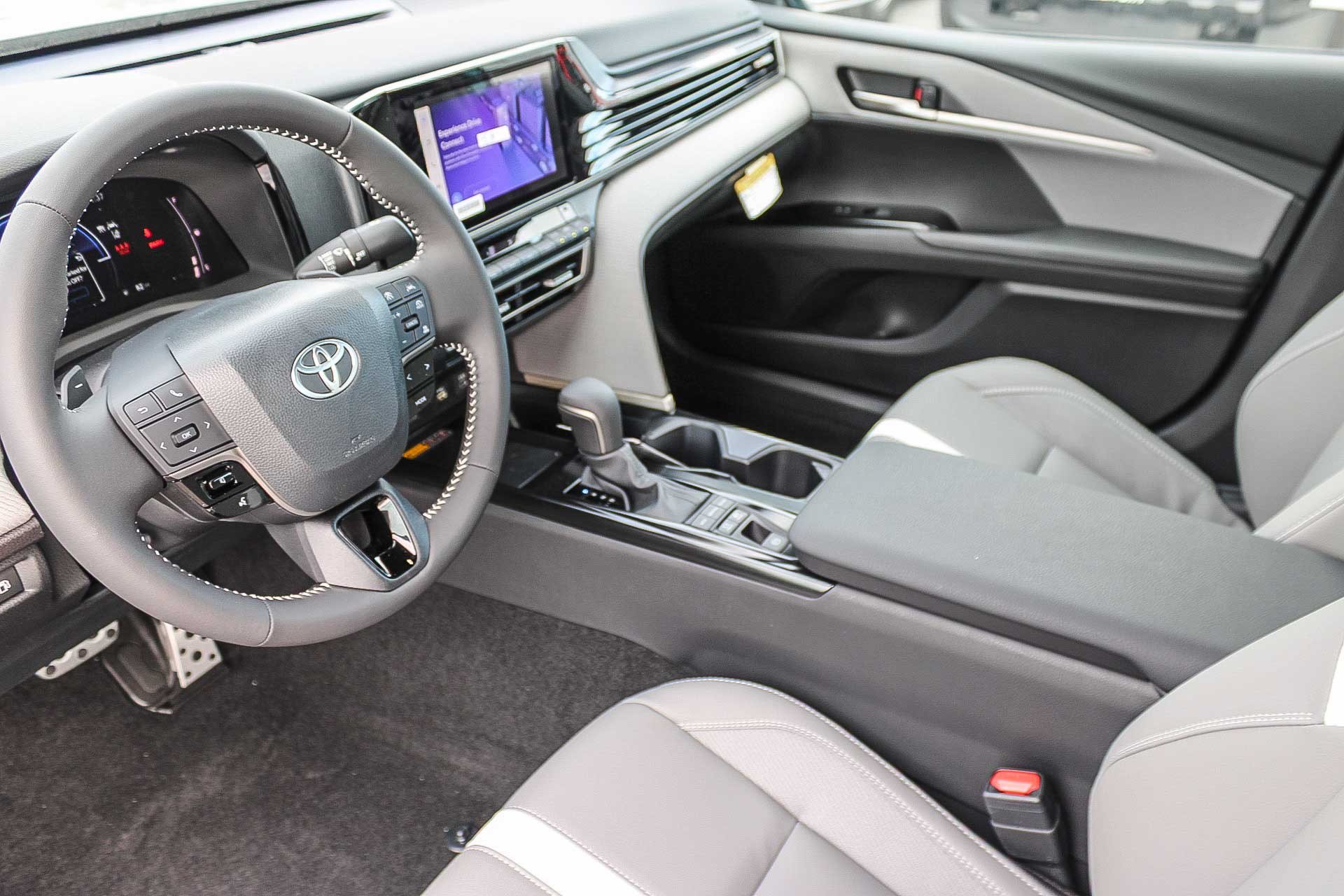 New 2026 Toyota Camry SE w/ Convenience Package FWD image 20