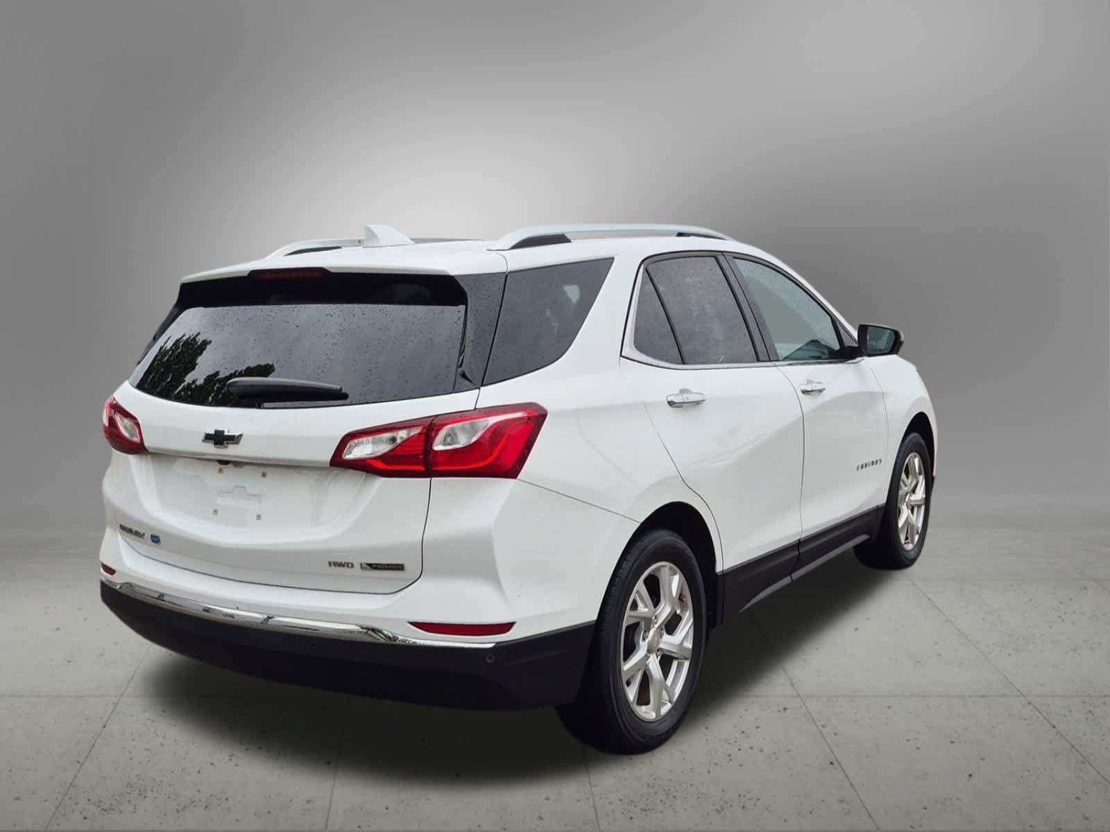 Used 2018 Chevrolet Equinox Premier AWD/4WD image 6