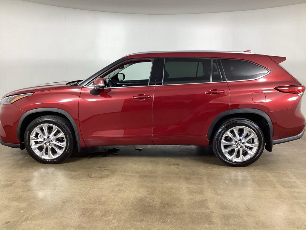 Used 2020 Toyota Highlander Limited AWD/4WD image 8