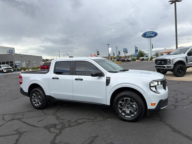 Used 2025 Ford Maverick XLT FWD image 2