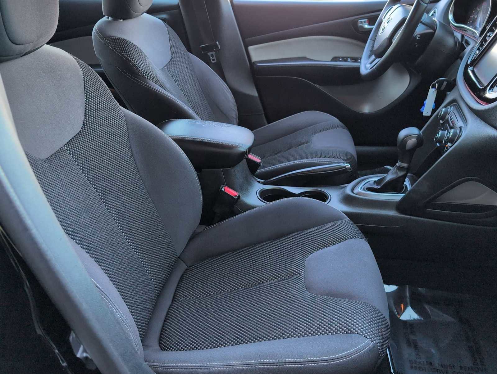 Used 2015 Dodge Dart SXT image 20