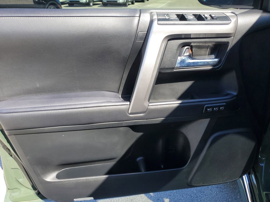Used 2022 Toyota 4Runner Limited image 18