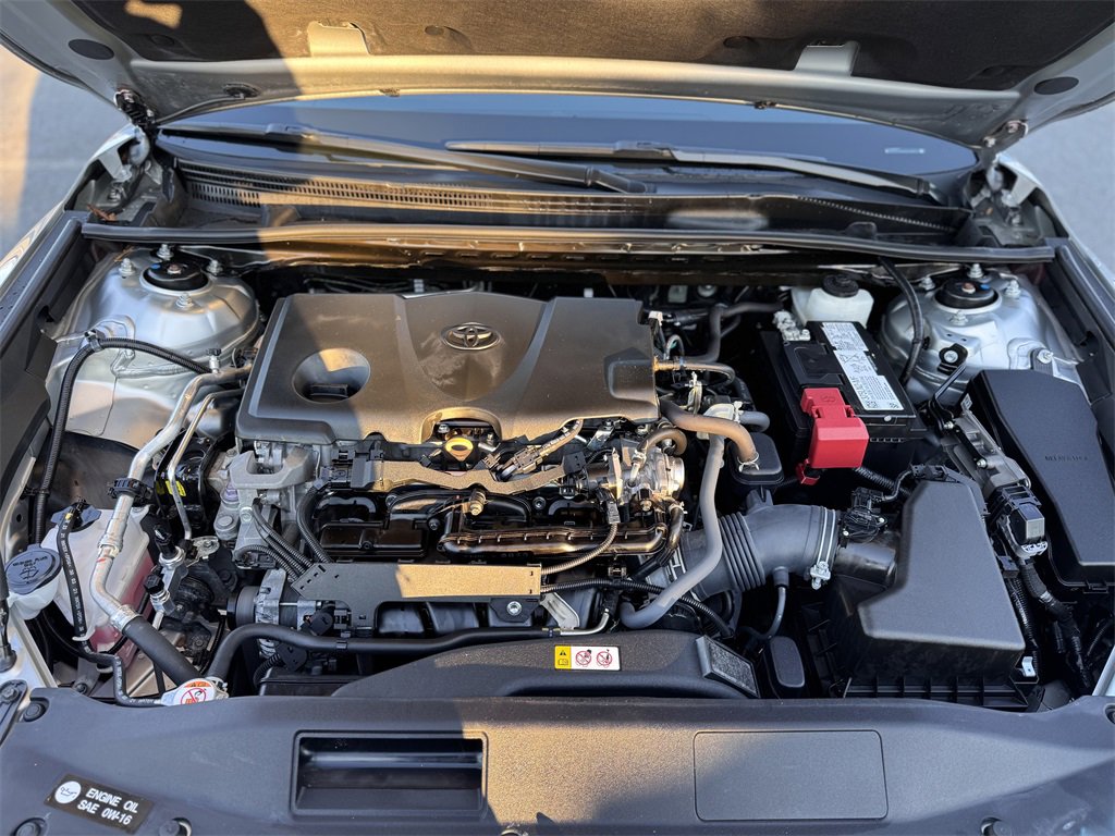 Used 2022 Toyota Camry SE image 32