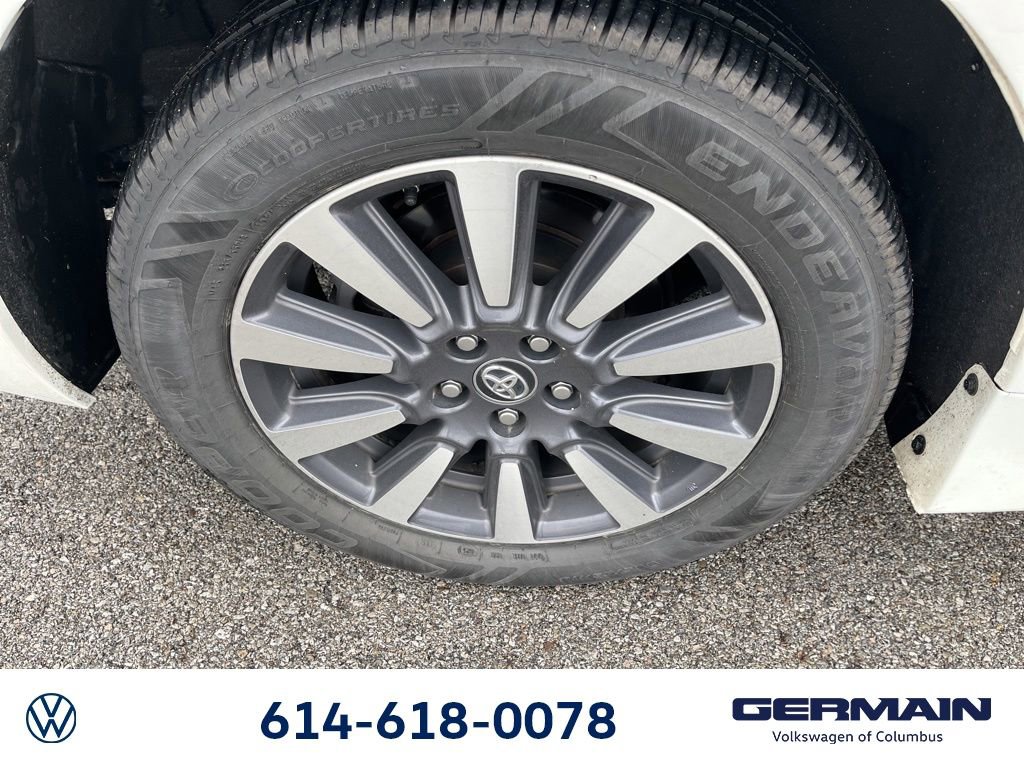 Used 2020 Toyota Sienna Limited Premium image 16