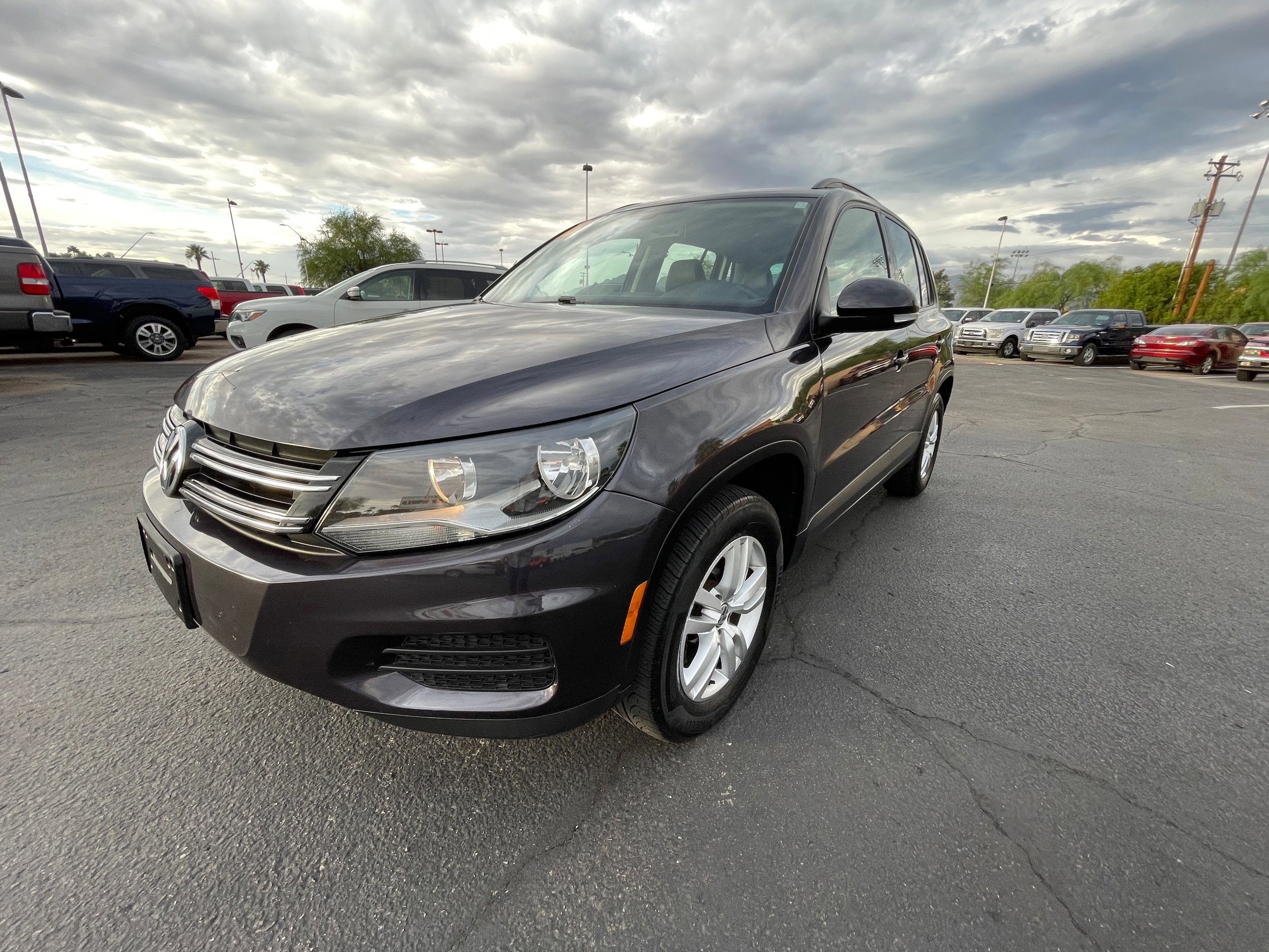 Used 2016 Volkswagen Tiguan S image 11