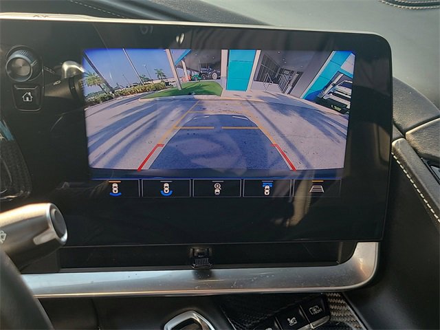 Used 2021 Chevrolet Corvette Stingray Premium Conv w/ Z51 Performance Package image 28