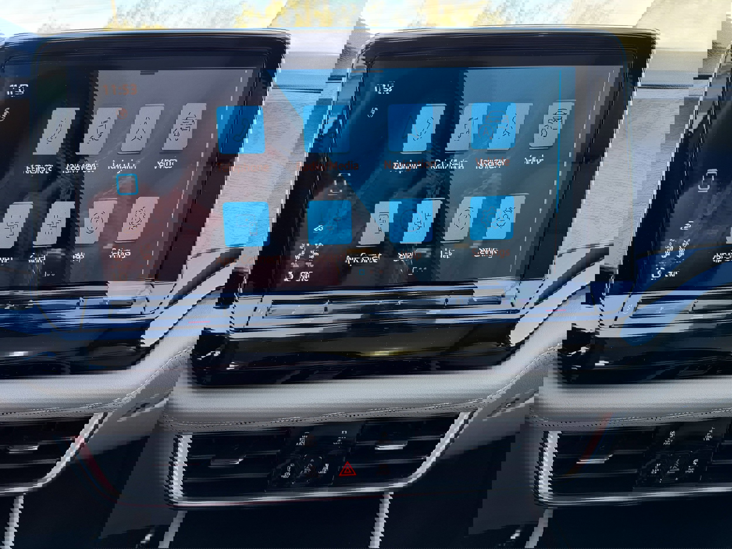 New 2026 Volkswagen Atlas SE image 20