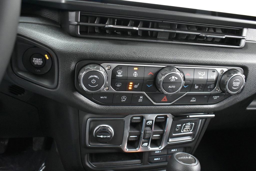 New 2026 Jeep Gladiator Sport AWD/4WD image 21