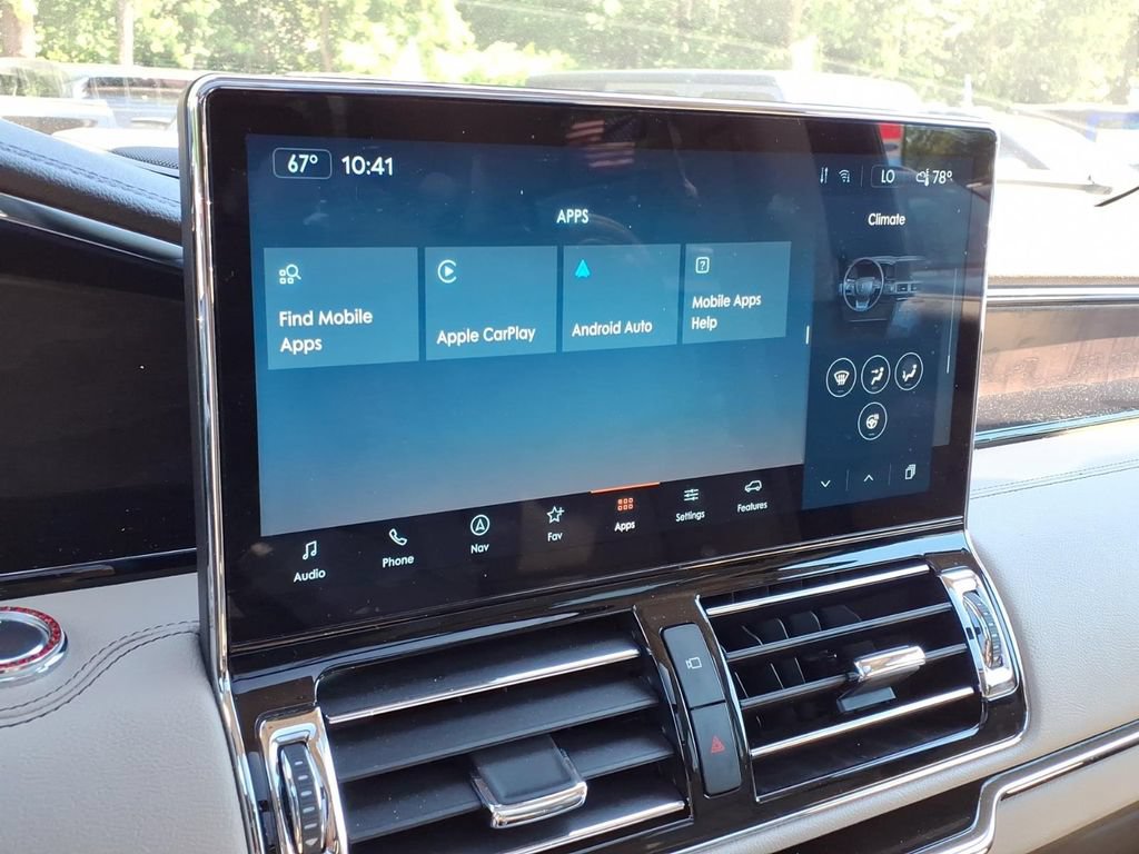 Certified 2024 Lincoln Navigator Reserve AWD/4WD image 12