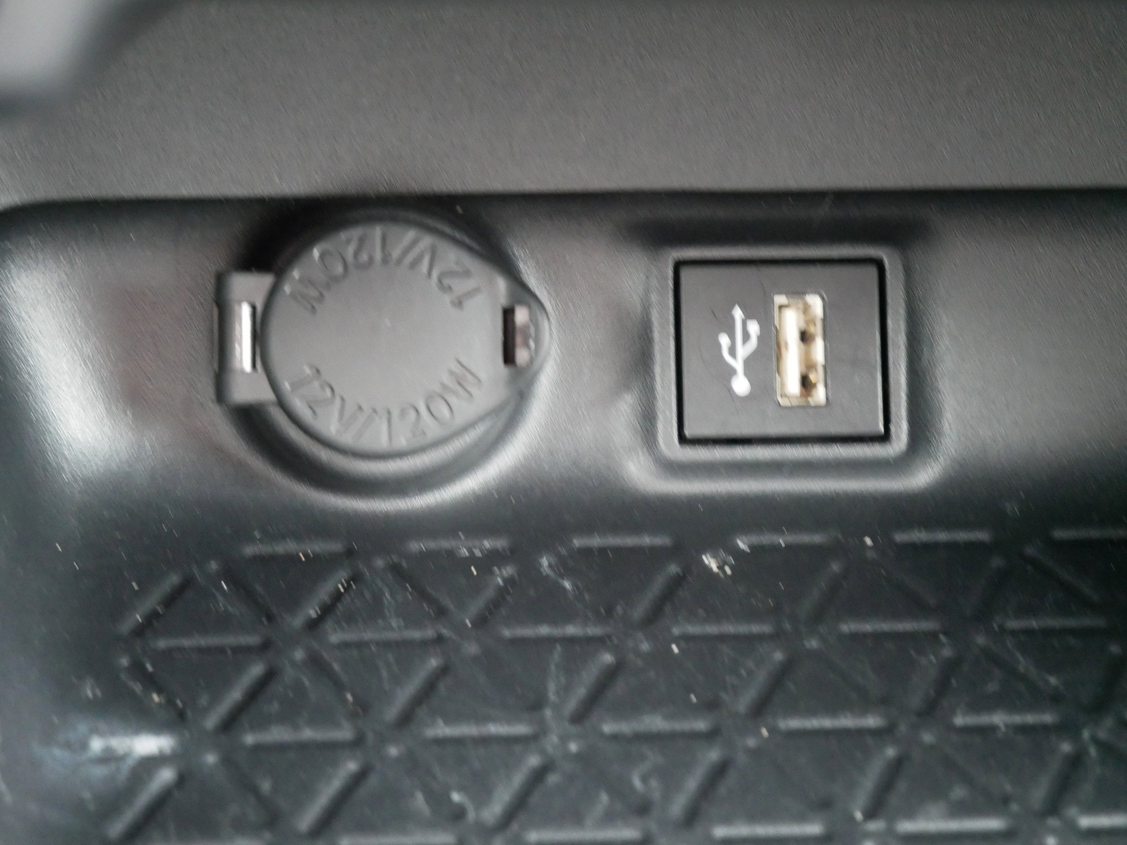 Certified 2025 Toyota RAV4 XLE image 30