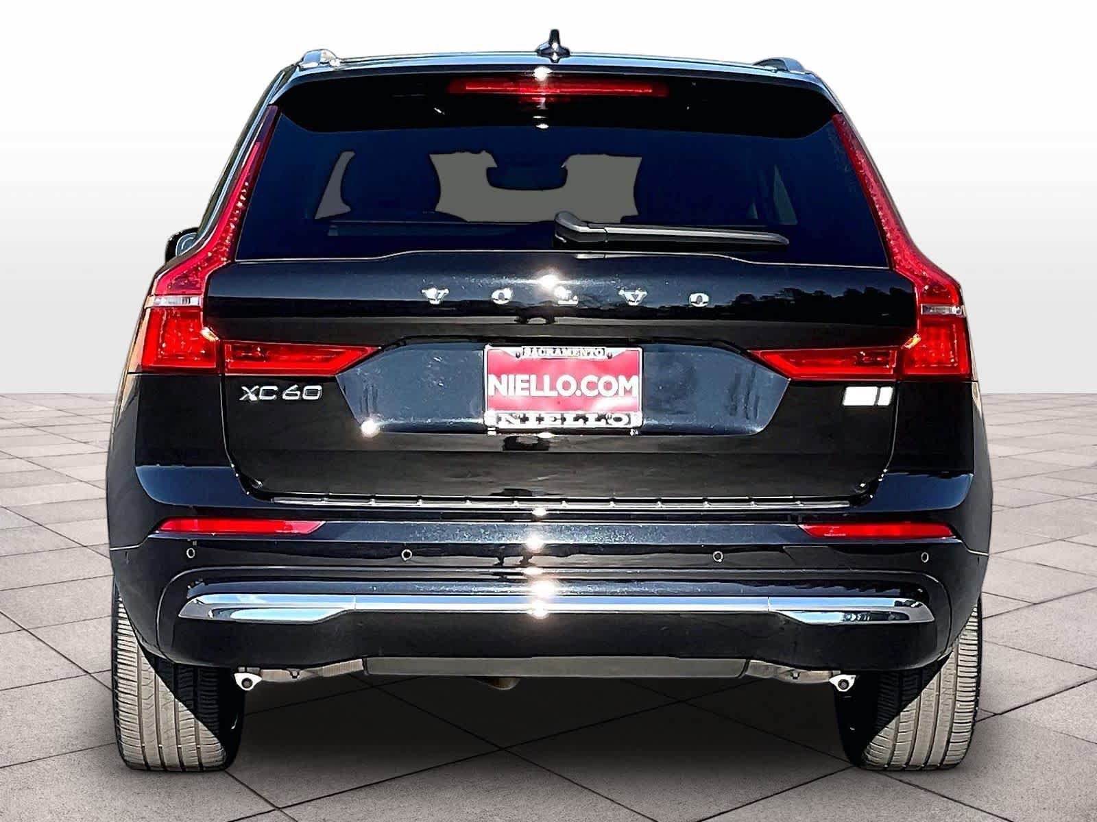 Used 2023 Volvo XC60 T8 Ultimate w/ Climate Package image 6